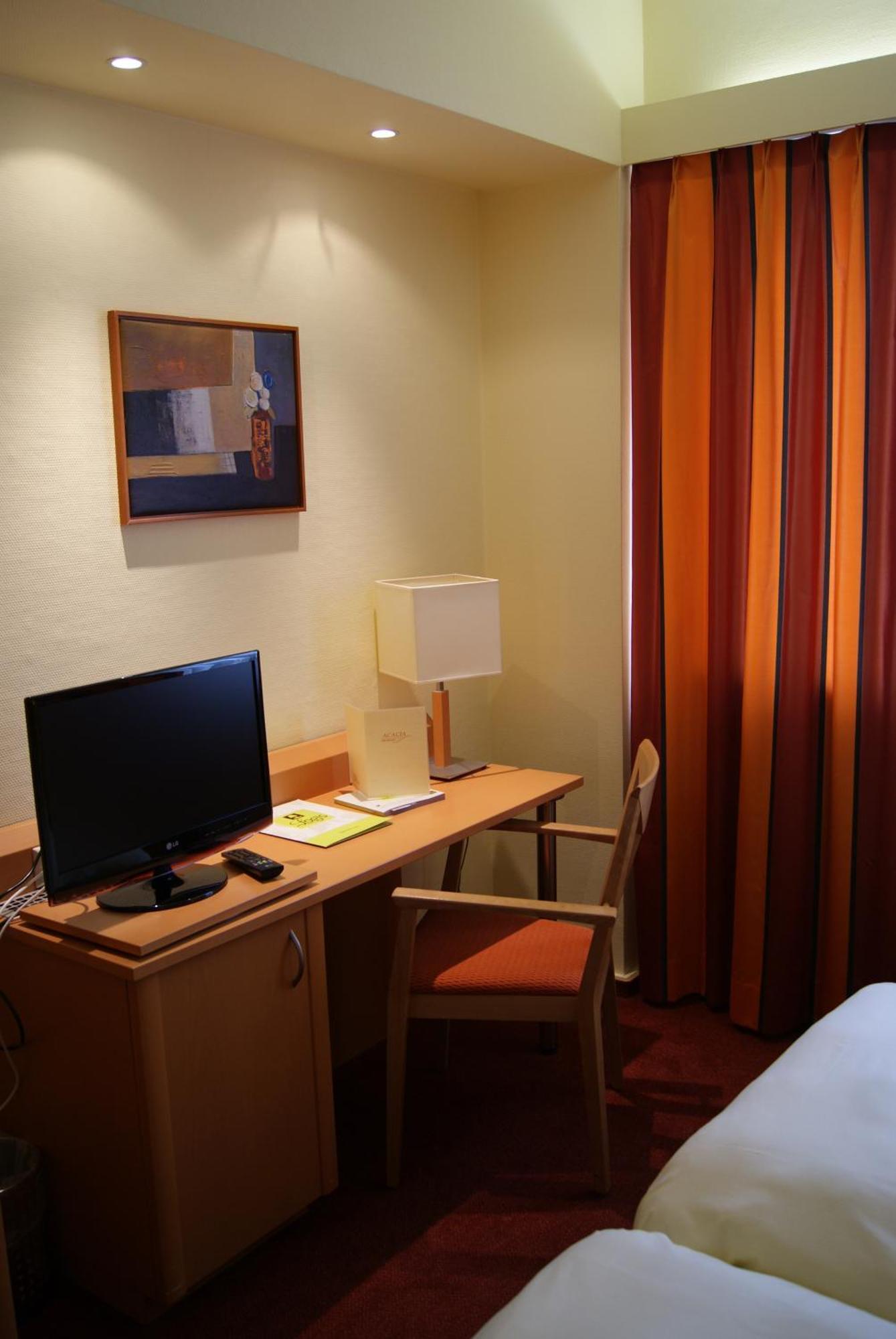 Logis Hotel Acacia Esch-sur-Alzette Exteriör bild
