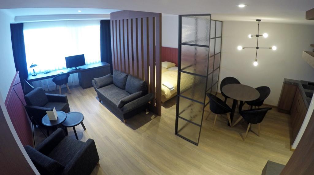 Logis Hotel Acacia Esch-sur-Alzette Exteriör bild