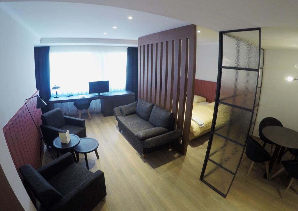 Logis Hotel Acacia Esch-sur-Alzette Exteriör bild