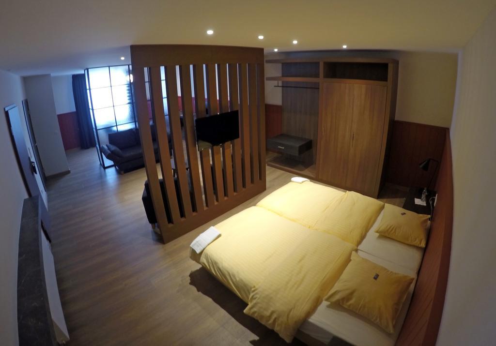 Logis Hotel Acacia Esch-sur-Alzette Exteriör bild